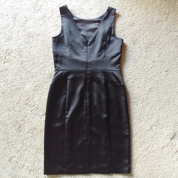 EUC White House Black Market LBD - Picture 2 of 7